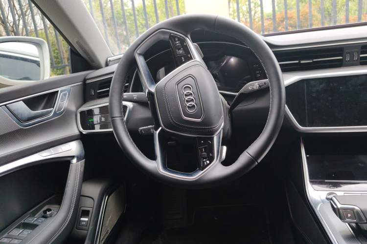 Used Audi A7L 2024 45 TFSI quattro Luxury Edition Steering Wheel