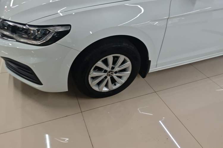 Used Volkswagen Bora 2021 1.5L Automatic Fashionable Smart Connectivity Version Left Front Wheel Hub