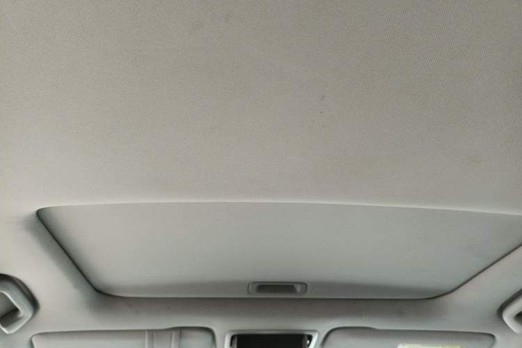 Used Honda Crosstour 2012 2.4L Luxury Edition Headliner