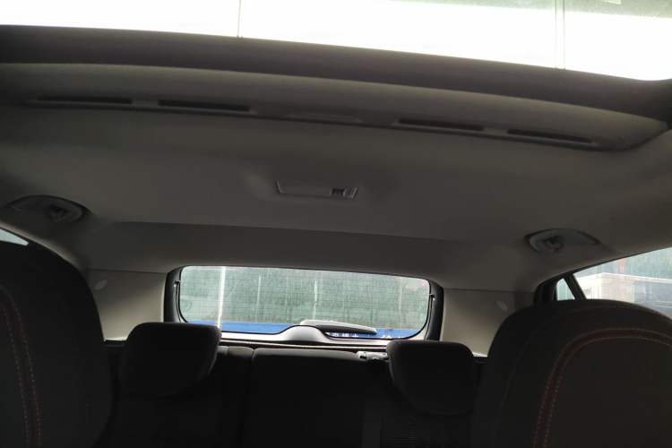 Used Buick Encore 2015 1.4T Automatic Two-Wheel Drive Urban Elite Version