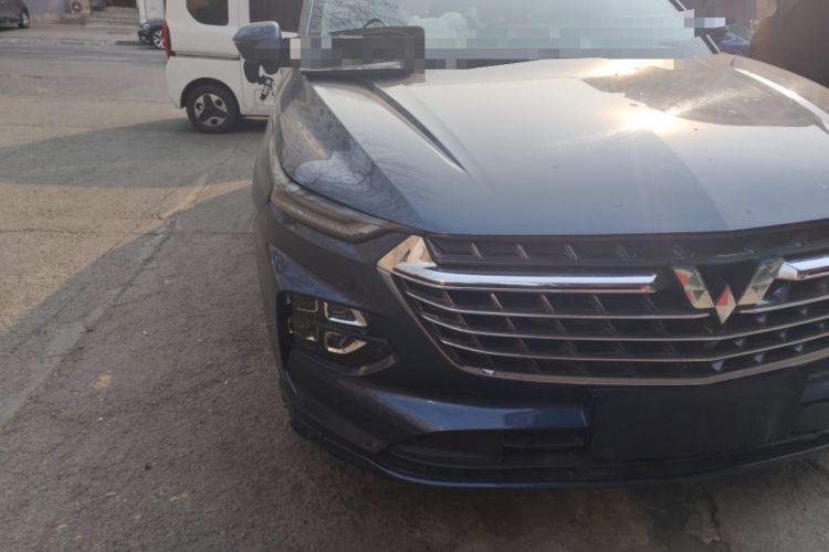 Used Wuling Victory 2020 1.5T CVT Flagship Edition Right Front Headlight