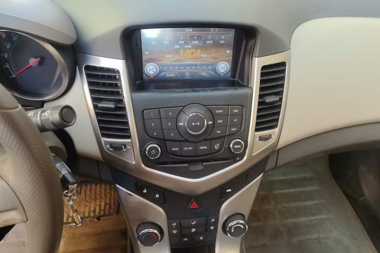 Used Chevrolet Cruze 2015 1.5L Classic SL MT