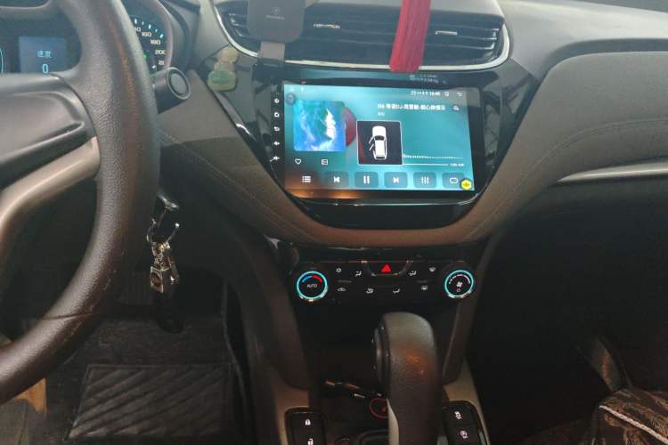 Used Chevrolet Malibu 2018 530T Automatic Comfort Edition Audio And AC Panel