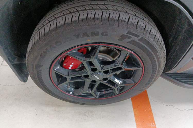 Used Formula Leopard Titanium 3 2025 501 km Range Rear-Wheel Drive Intelligent Driving Max Edition
