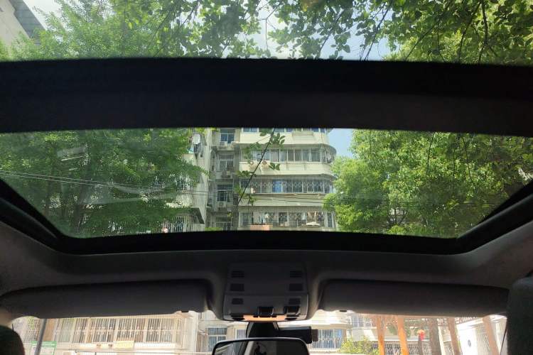 Used BMW X1 2015 sDrive18i Leading Edition
