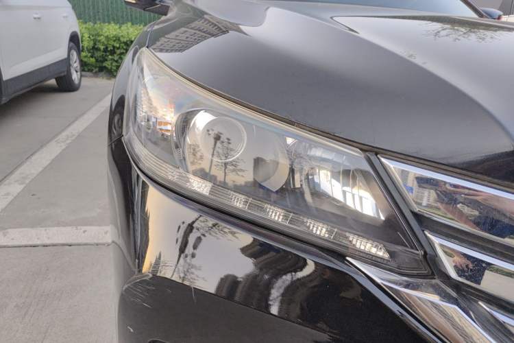 Used Honda Accord 2015 2.0L LX Comfort Edition Right Front Headlight