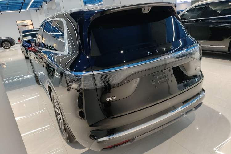 Used Hima AITO M8 2025 Extended-Range Max+ Version 53.4 kWh 5-Seater Edition
