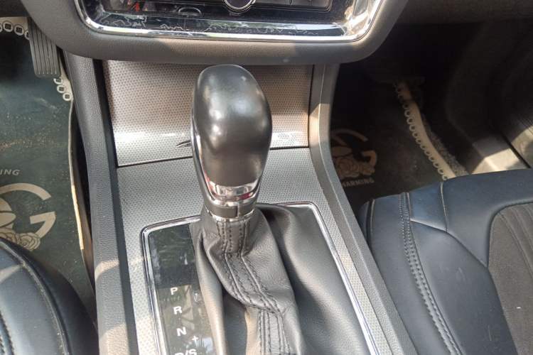 Used Roewe i6 2018 20T Automatic Internet ZhiZun Edition Gear Lever