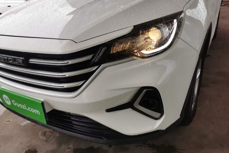 Used JETOUR X70M 2021 1.5T DCT Luxury Partner Model 7 Seats