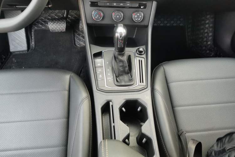 Used Volkswagen Lavida 2021 1.5L Automatic Comfort Edition
