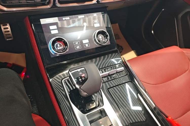 Used JETOUR X70 PLUS 2023 1.6T DCT Stronger PLUS 5-seater