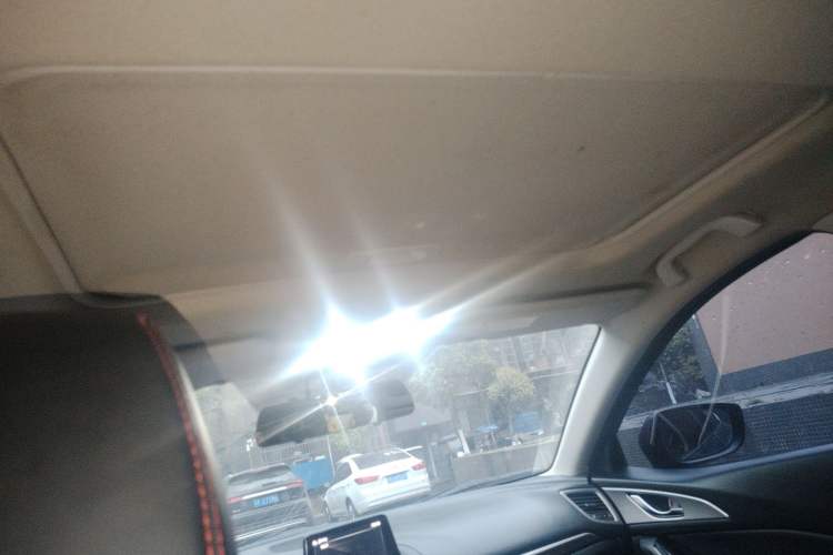 Used Mazda 3 Axela 2017 Sedan 1.5L Automatic Luxury Model China VI Standard