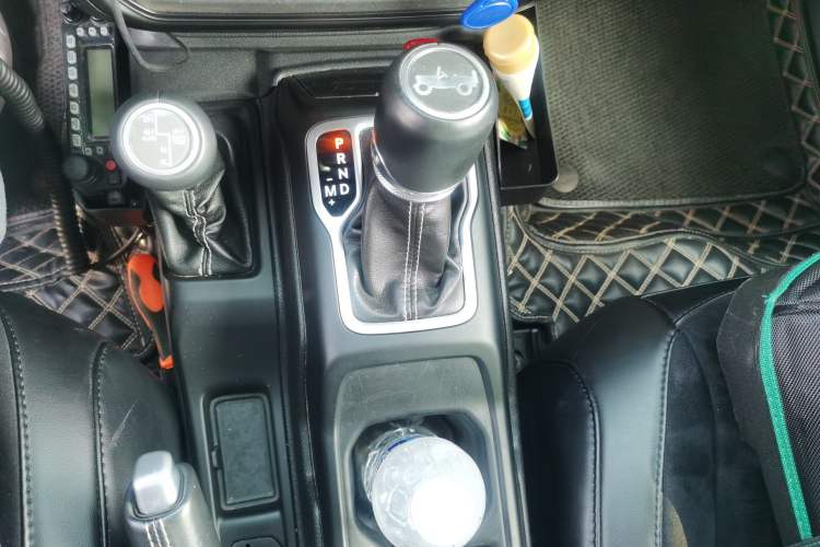 Used Jeep Wrangler 2018 2.0T Sahara Four-Door Edition
