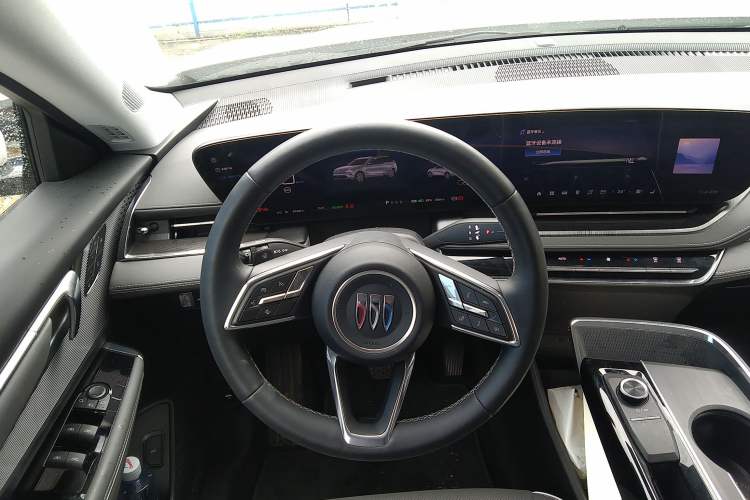Used Buick E5 2025 Model 620KM Prestige Edition Steering Wheel