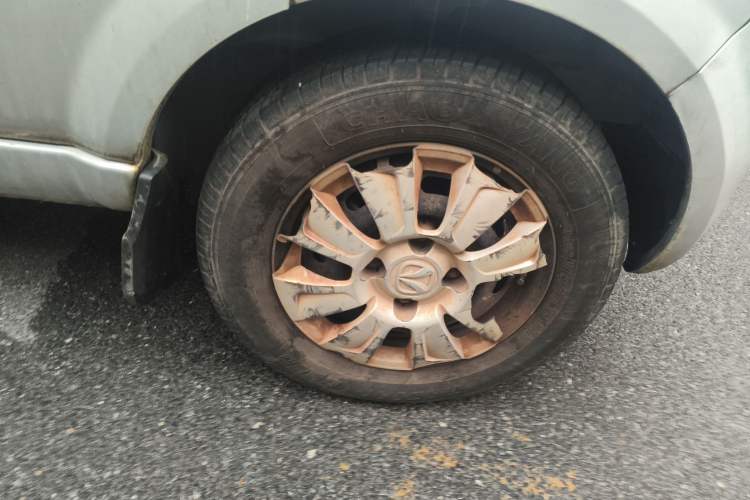 Used BAIC Weiwang 306 2013 1.2L Value Edition Basic CNG 7-seater A12 China IV
