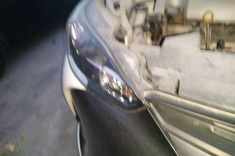 Used Toyota YARiS L Zhi Xuan 2016 Revised 1.5E CVT Charming Edition Right Front Headlight