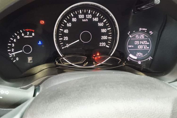 Used Honda Vezel 2017 1.8L CVT Front-Wheel Drive Pioneer Edition
