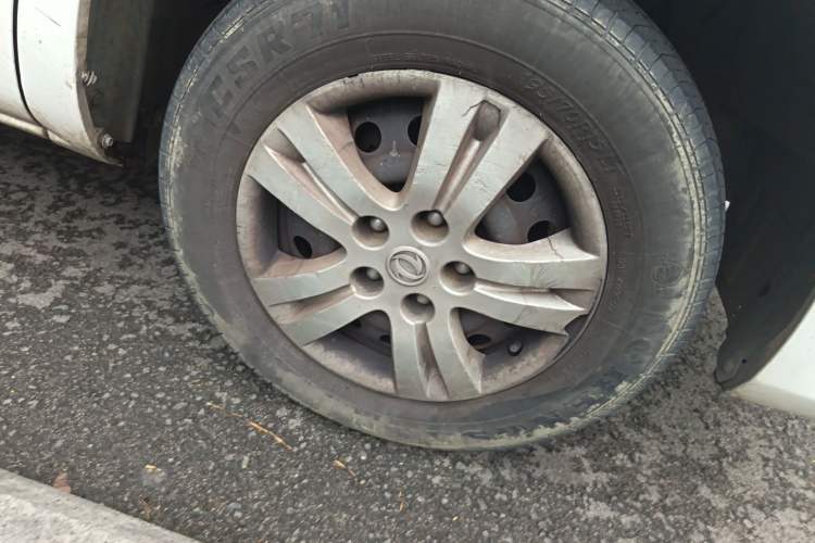 Used FORTHING Lingzhi 2019 Facelifted M5L 1.6L 7-Seater Base Model China VI Standard