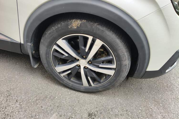 Used Peugeot 5008 2019 350THP 5-seat Elite Edition Right Front Wheel Hub
