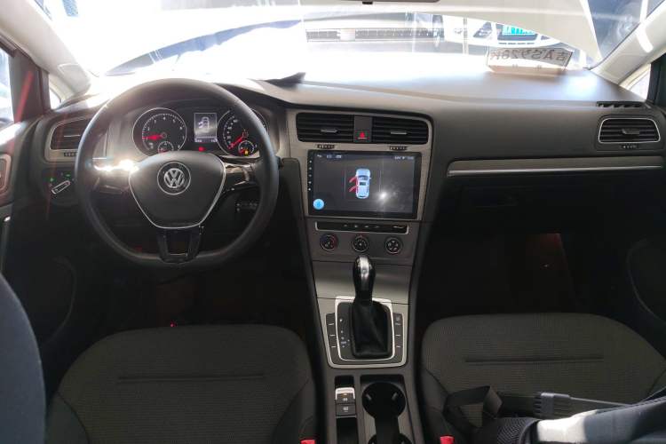 Used Volkswagen Golf 2015 1.6L Automatic Comfort Model