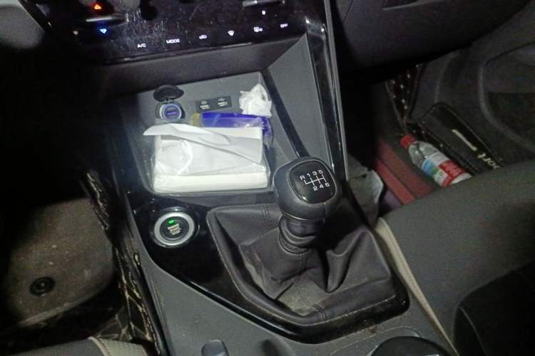 Used Baojun RC-6 2019 1.5T Manual 24-Hour Online Luxury Version