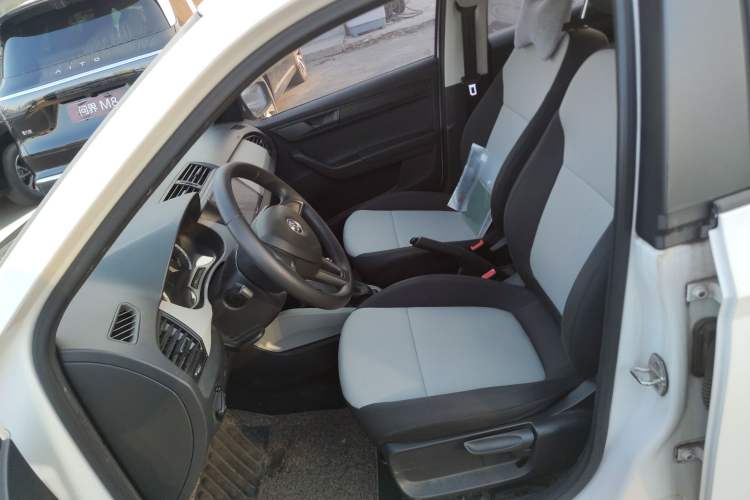 Used Skoda Fabia 2016 1.4L Automatic Car Enjoy Edition
