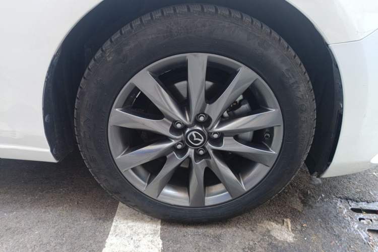 Used Mazda Atenza 2020 2.0L Blue Sky Luxury Edition