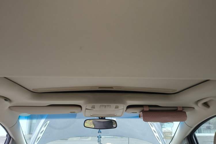 Used Buick GT 2013 GT 1.6L Automatic Fashion Edition Headliner