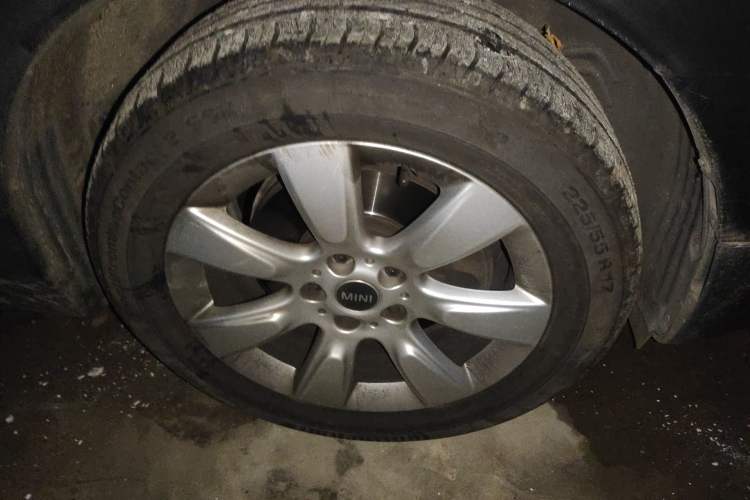 Used MINI Countryman 2017 1.5T COOPER ALL4 Right Front Wheel Hub