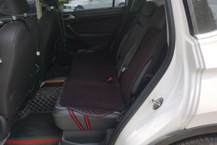 Used Volkswagen Tiguan L 2022 330TSI Automatic Two-Wheel Drive R-Line Enhanced Edition Left Rear Seat