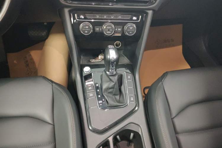 Used Volkswagen Tharu 2020 280TSI Two-Wheel Drive Comfort Edition China VI Standard