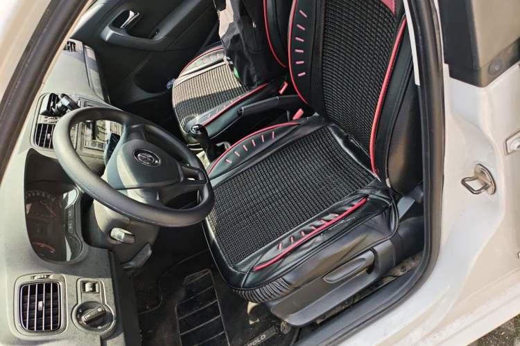 Used Volkswagen Polo 2016 1.4L Manual Fashion Model Left Front Seat