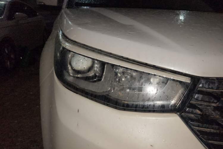 Used CHANGAN CS55 2018 1.5T Automatic Colorful Edition China V Standard
