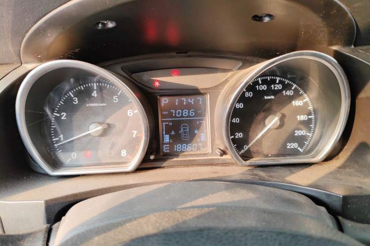 Used Zotye T600 2015 2.0T DCT Prestige Edition