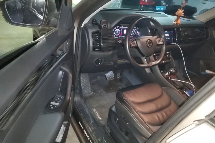 Used Skoda Kodiaq 2019 Facelifted TSI330 7-Seater Two-Wheel-Drive Luxury Enjoyment Edition China VI Standard Driver Seat