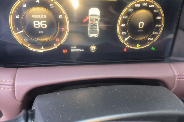 Used Geely Auto Haoyue 2020 1.8TD DCT Flagship 7-Seater Odometer Close Up