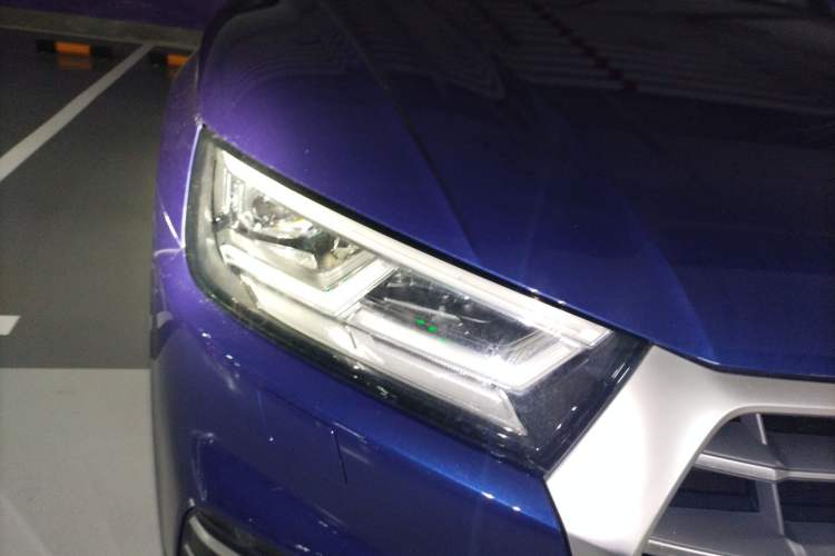 Used Audi Q5L 2018 40 TFSI Prestige Fashion Edition China V Right Front Headlight