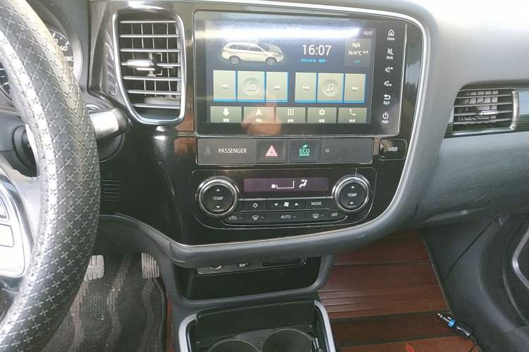 Used Mitsubishi Outlander 2020 2.4L 4x4 Zhi Xiang Edition 5 Seats
