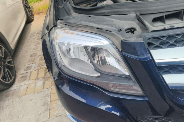 Used Mercedes-Benz GLK-Class 2013 GLK 300 4MATIC Dynamic Sunroof Model Right Front Headlight