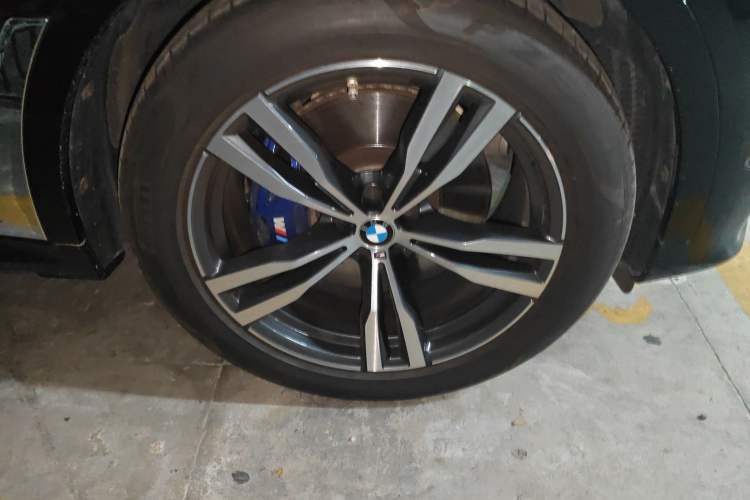 Used BMW X7 2021 xDrive40i Luxury M Sport Package
