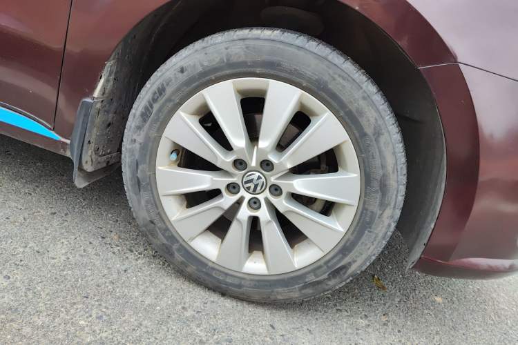 Used Volkswagen Lavida 2014 1.6L Automatic Sport Edition
