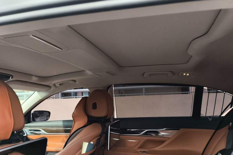 Used BMW 7 Series 2016 730Li Leading Model
