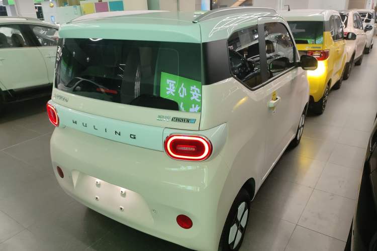 Used Wuling Hongguang MINIEV 2024 3rd Generation 215km Advanced Version