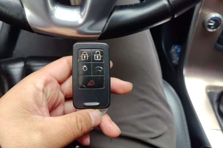 Used Volvo XC60 2016 T5 Smart Upgrade Model
