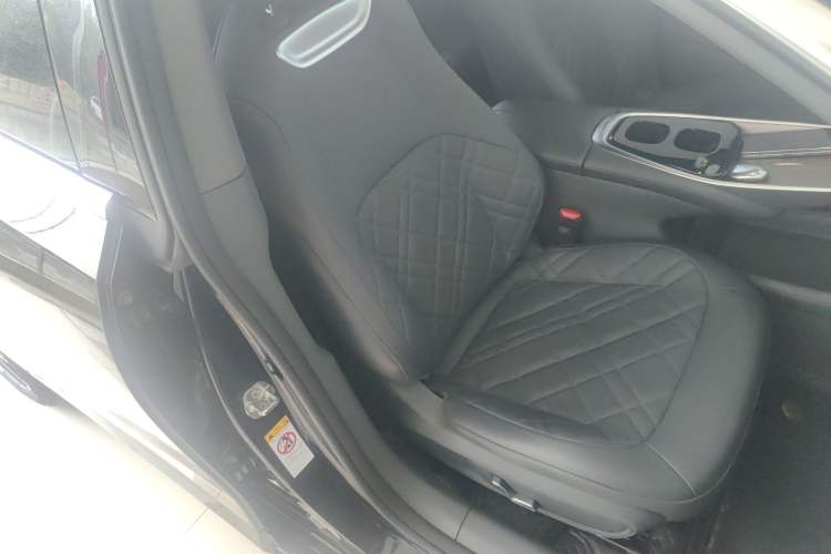 Used CHANGAN NEVO A07 2024 Pure Electric "True Fragrance" Edition 515 Prestige Model Right Front Seat