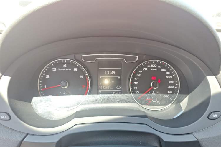 Used Audi Q3 2016 40 TFSI quattro all-wheel drive style model Instrument Cluster