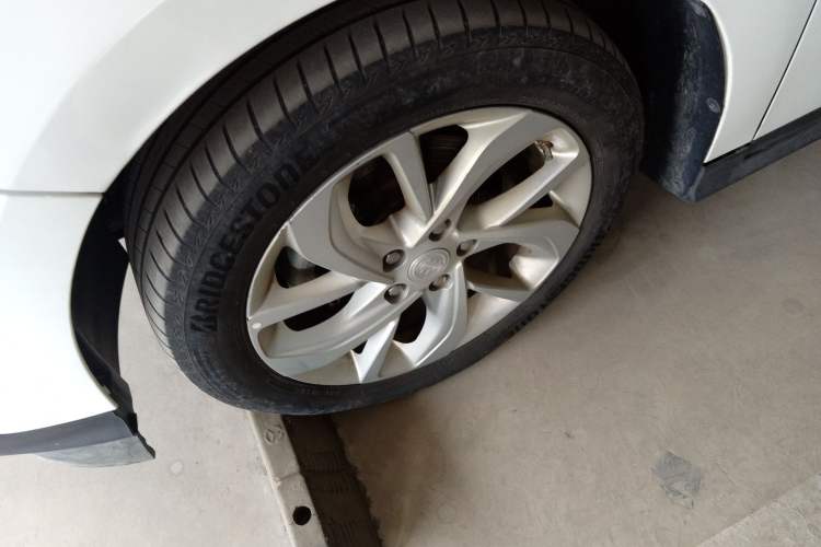 Used Buick Velite 6 2022 Connected & Shared PLUS Exterior 4