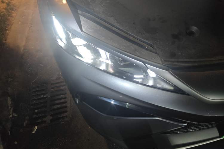 Used BYD Song Pro New Energy 2025 Second-Generation DM-i 115KM Excellence Version Right Front Headlight
