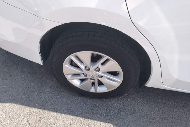 Used Toyota Corolla 2017 1.6L CVT GL Right Rear Wheel Hub