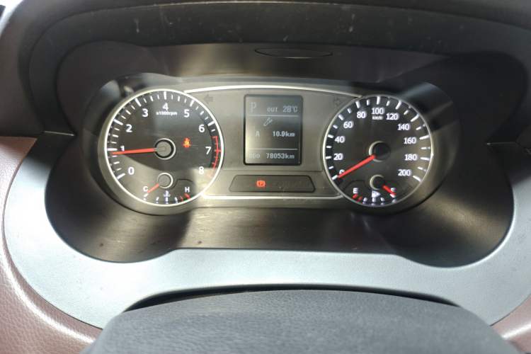 Used Land X7 2015 2.0T Panoramic Prestige Edition Instrument Cluster